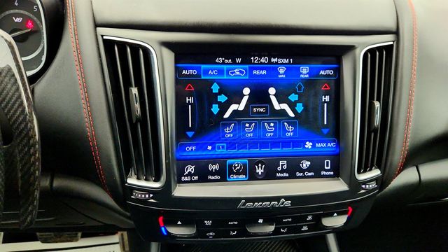 2019 Maserati Levante GTS 3.8L with Natural Leather & 4-Zone Automatic Climate Control - 22991261 - 17