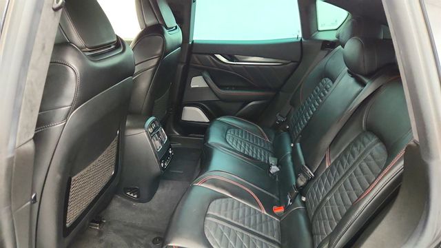 2019 Maserati Levante GTS 3.8L with Natural Leather & 4-Zone Automatic Climate Control - 22991261 - 20