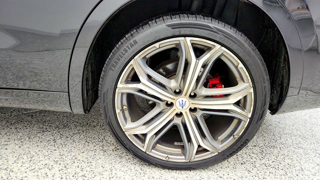 2019 Maserati Levante GTS 3.8L with Natural Leather & 4-Zone Automatic Climate Control - 22991261 - 8