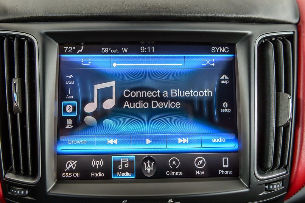 2019 Maserati Levante LEVANTE GRANLUSSO - NAV - MOONROOF - BACKUP CAM - LOW MILES - 22993070 - 21