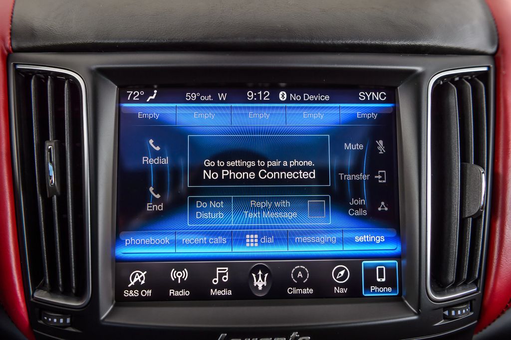 2019 Maserati Levante LEVANTE GRANLUSSO - NAV - MOONROOF - BACKUP CAM - LOW MILES - 22993070 - 23