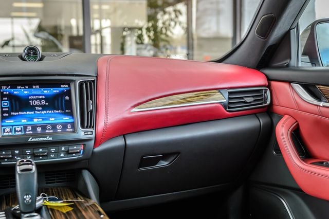 2019 Maserati Levante LEVANTE GRANLUSSO - NAV - MOONROOF - BACKUP CAM - LOW MILES - 22993070 - 34