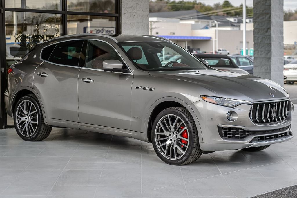 2019 Maserati Levante LEVANTE GRANLUSSO - NAV - MOONROOF - BACKUP CAM - LOW MILES - 22993070 - 3