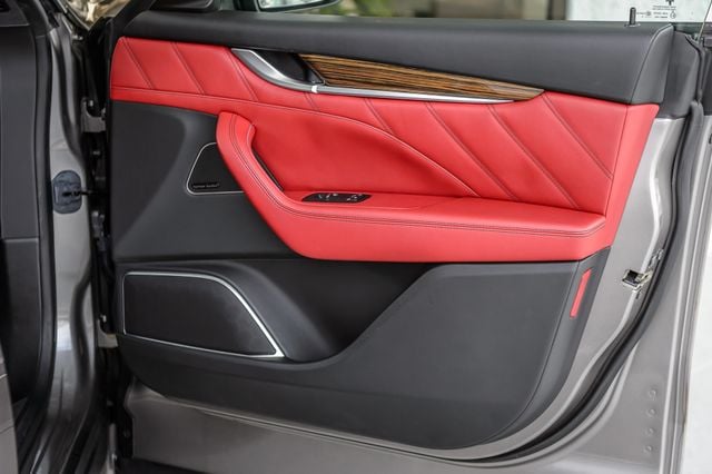 2019 Maserati Levante LEVANTE GRANLUSSO - NAV - MOONROOF - BACKUP CAM - LOW MILES - 22993070 - 54