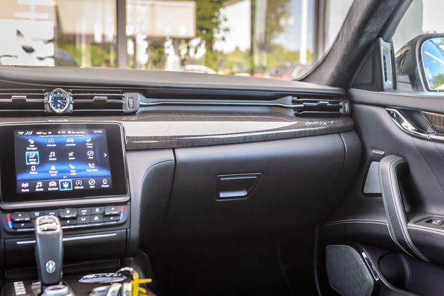 2019 Maserati Quattroporte QUATTROPORTE SQ4 GRANLUSSO - NAV - MOONROOF-BACKUP CAM -GORGEOUS - 22872254 - 30