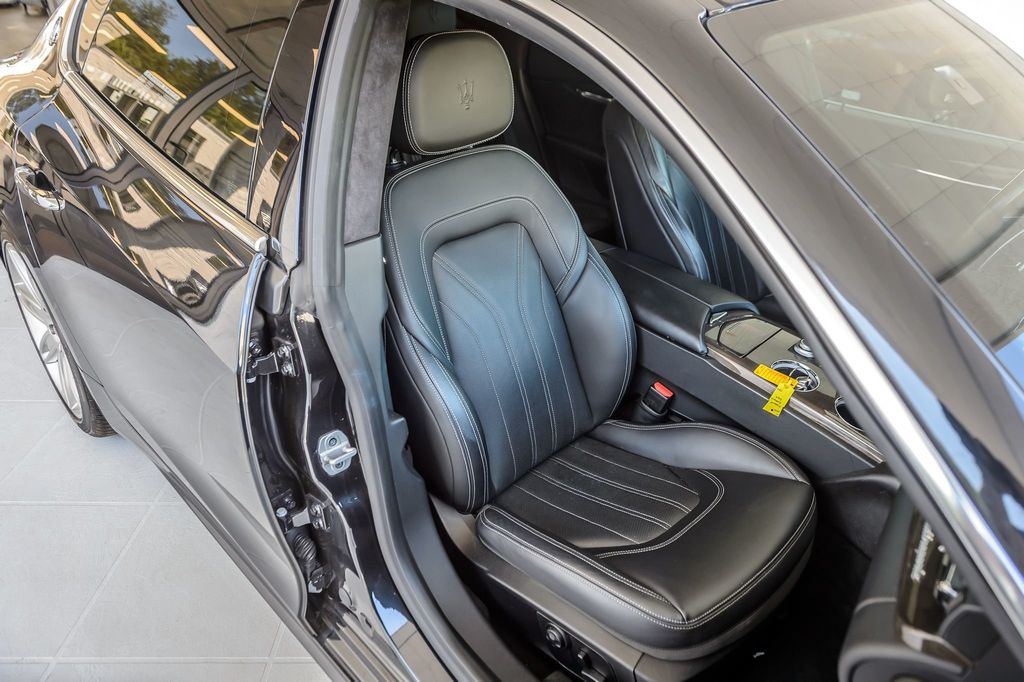 2019 Maserati Quattroporte QUATTROPORTE SQ4 GRANLUSSO - NAV - MOONROOF-BACKUP CAM -GORGEOUS - 22872254 - 37