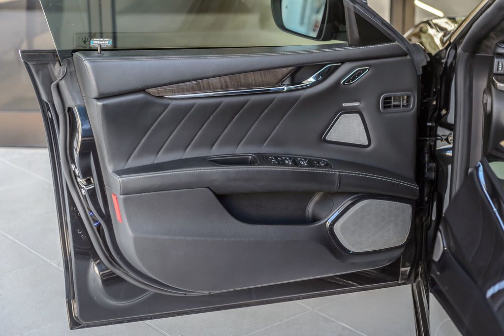 2019 Maserati Quattroporte QUATTROPORTE SQ4 GRANLUSSO - NAV - MOONROOF-BACKUP CAM -GORGEOUS - 22872254 - 39