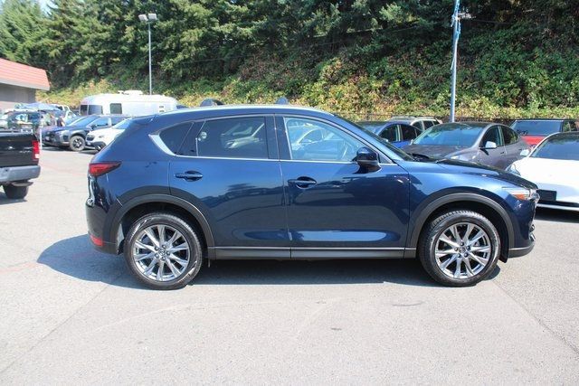 2019 Mazda CX-5 Signature photo 2