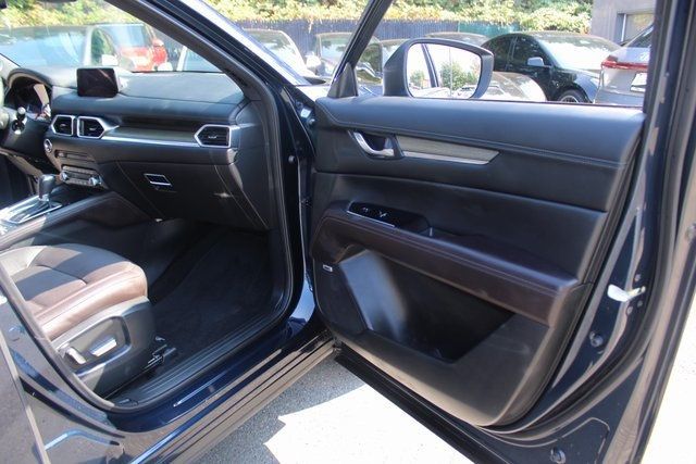 2019 Mazda CX-5 Signature photo 27