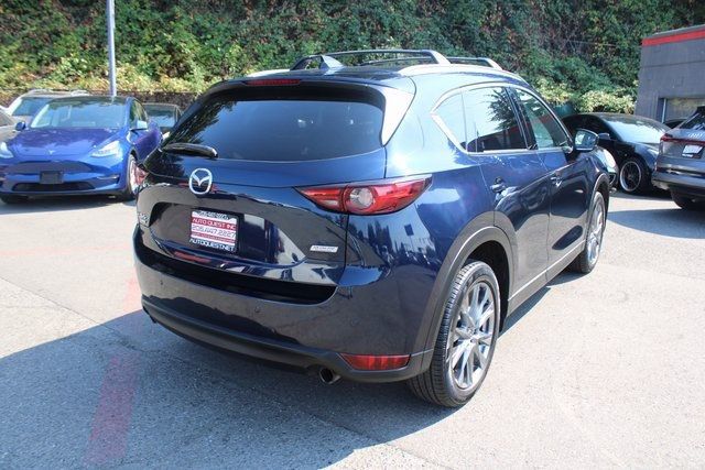 2019 Mazda CX-5 Signature photo 3