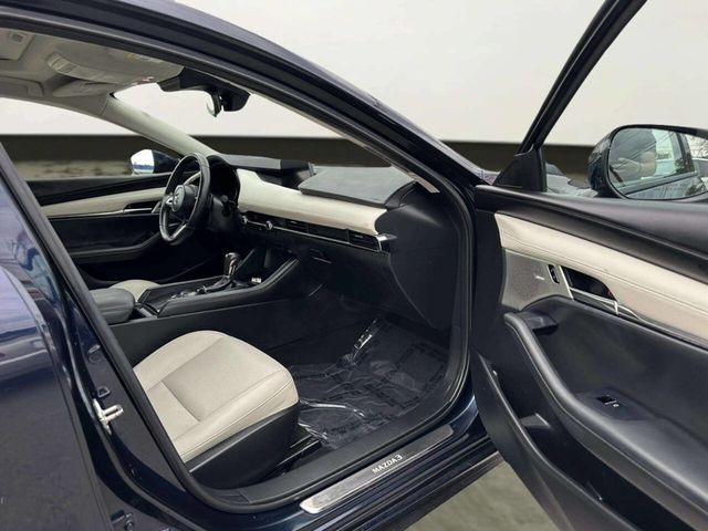2019 Mazda Mazda3 4-Door AWD w/Premium Pkg - 23026734 - 18