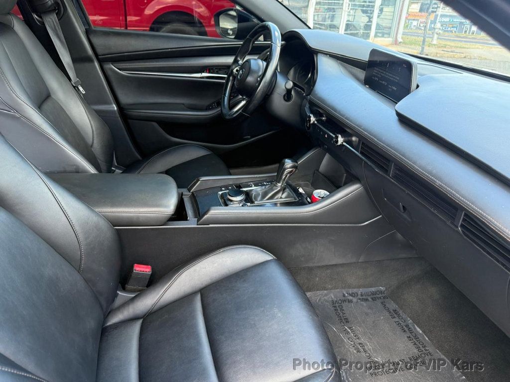 2019 Mazda Mazda3 Preferred Hatchback photo 14