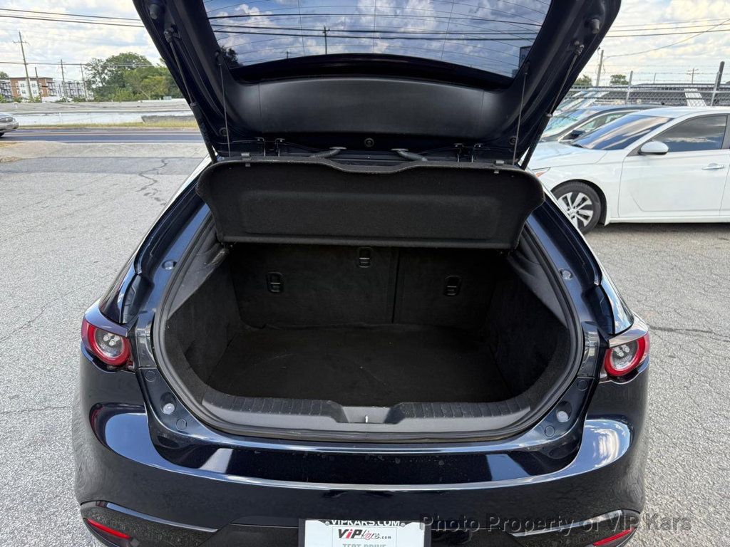 2019 Mazda Mazda3 Preferred Hatchback photo 9