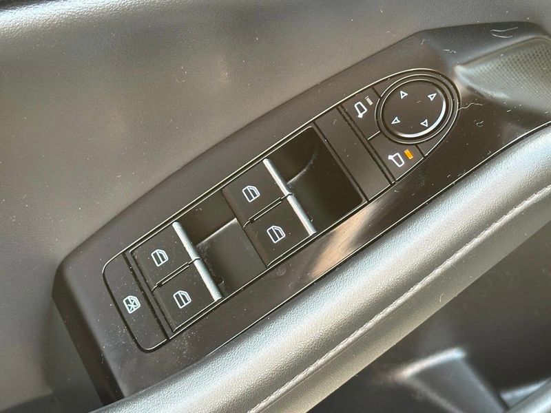 2019 Mazda Mazda3 5-Door AWD Automatic w/Premium Pkg - 22894101 - 11