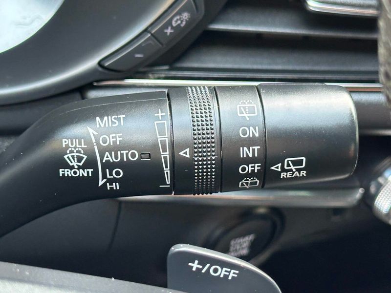 2019 Mazda Mazda3 5-Door AWD Automatic w/Premium Pkg - 22894101 - 32