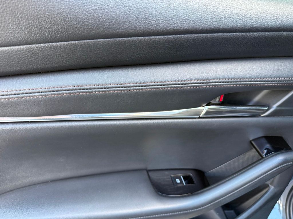 2019 Mazda Mazda3 5-Door FWD Automatic w/Premium Pkg - 22904938 - 24
