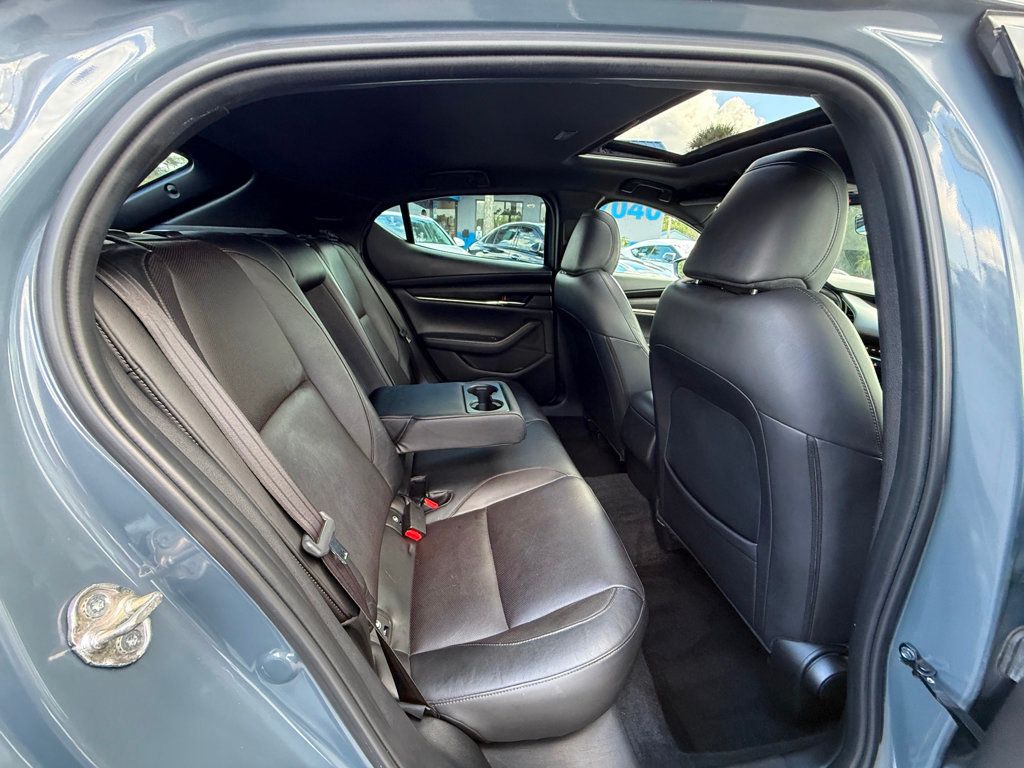 2019 Mazda Mazda3 5-Door FWD Automatic w/Premium Pkg - 22904938 - 27