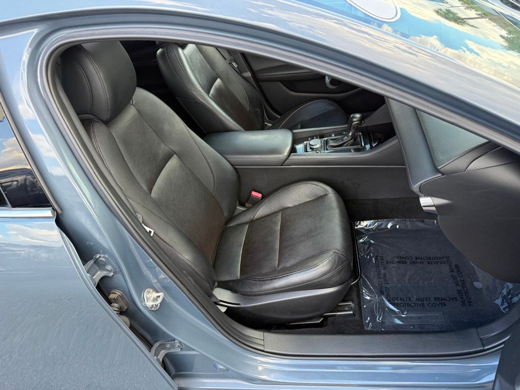 2019 Mazda Mazda3 5-Door FWD Automatic w/Premium Pkg - 22904938 - 29