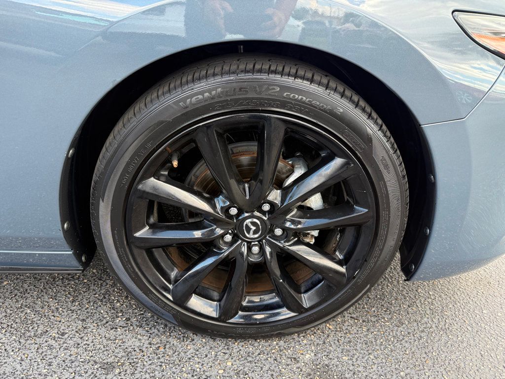 2019 Mazda Mazda3 5-Door FWD Automatic w/Premium Pkg - 22904938 - 33
