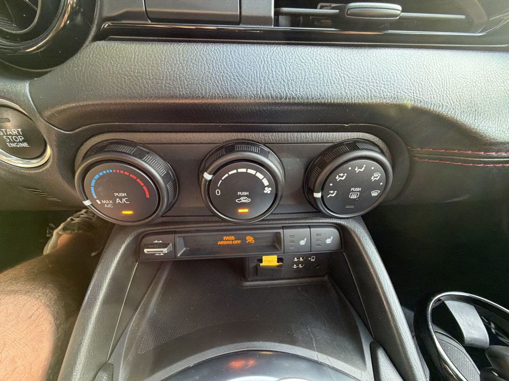 Mazda MX-5 photo 19