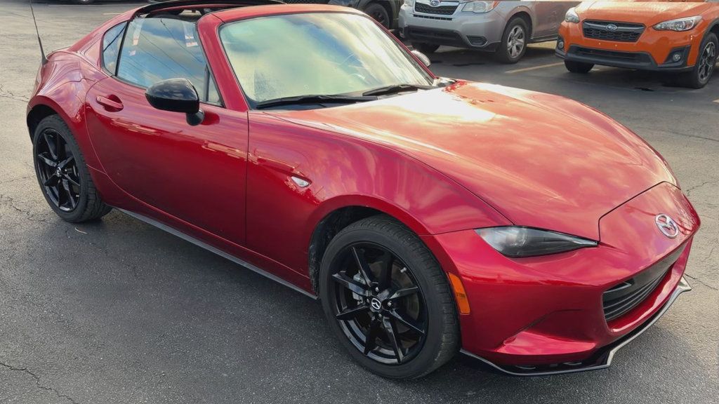 Mazda MX-5 photo 2