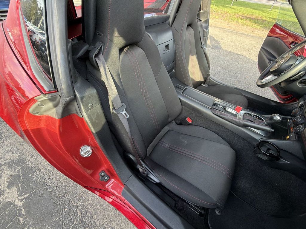 Mazda MX-5 photo 20