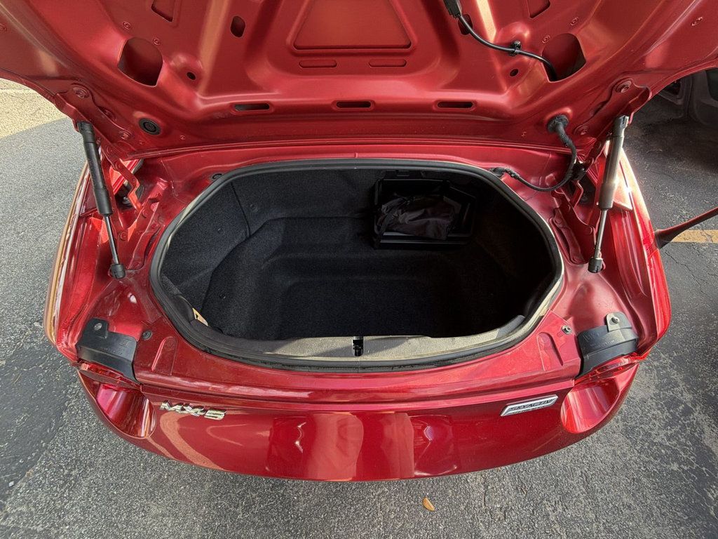 Mazda MX-5 photo 21