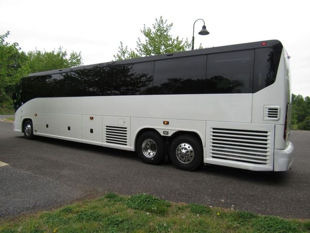 2019 MCI J4500 56 Passengers + Onboard Lavatory - 23076115 - 11