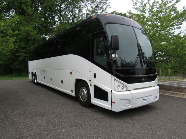 2019 MCI J4500 56 Passengers + Onboard Lavatory - 23076115 - 20