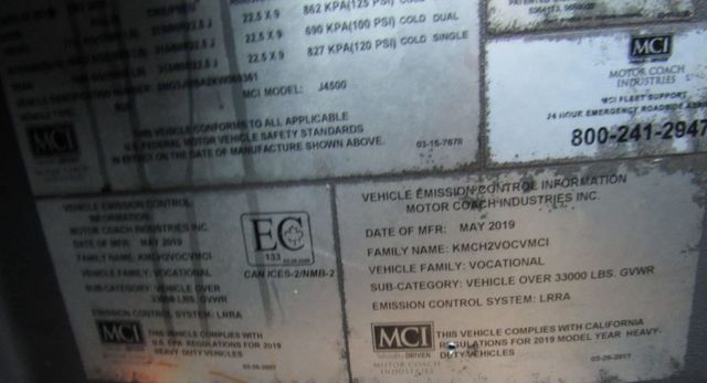 2019 MCI J4500 56 Passengers + Onboard Lavatory - 23076115 - 30