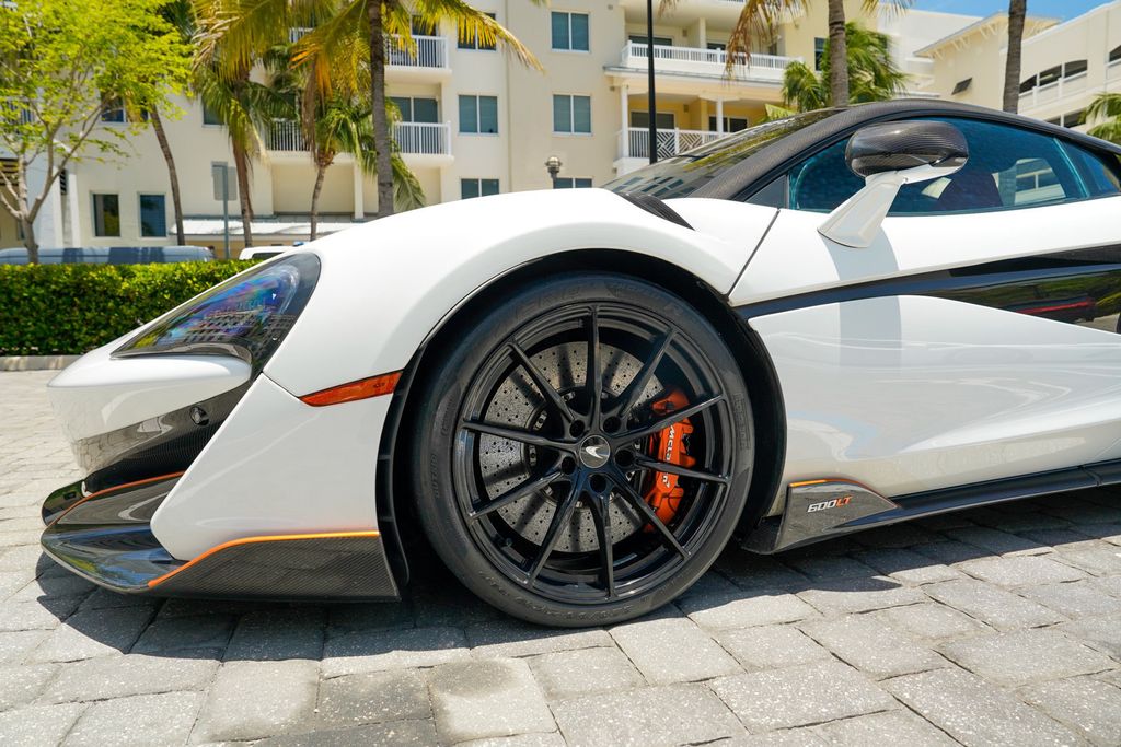 2019 McLaren 600LT Coupe - 23041308 - 11