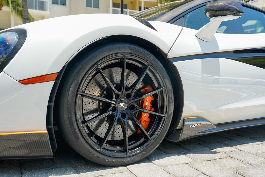 2019 McLaren 600LT Coupe - 23041308 - 42