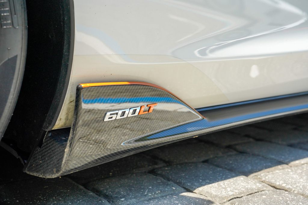 2019 McLaren 600LT Coupe - 23041308 - 44