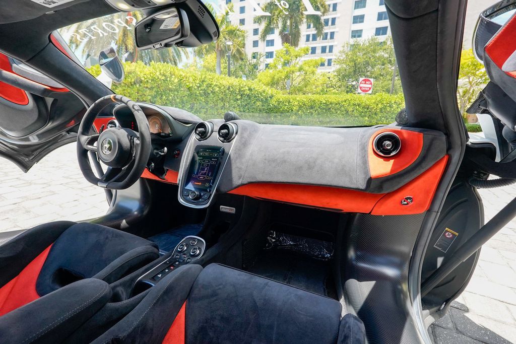 2019 McLaren 600LT Coupe - 23041308 - 95