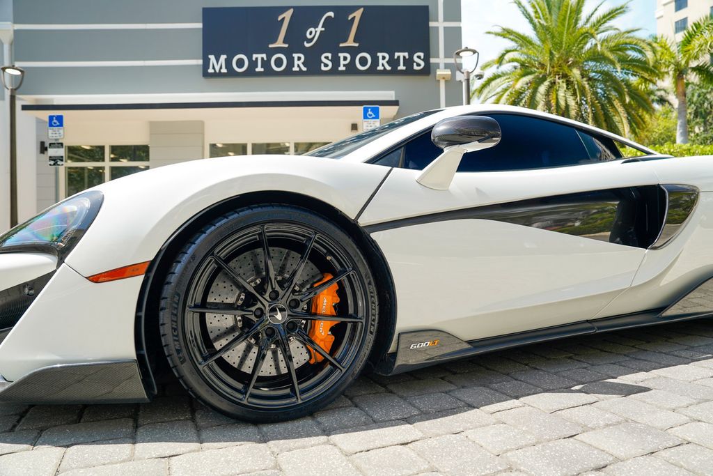 2019 McLaren 600LT Coupe - 23067857 - 10