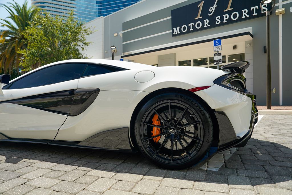 2019 McLaren 600LT Coupe - 23067857 - 16