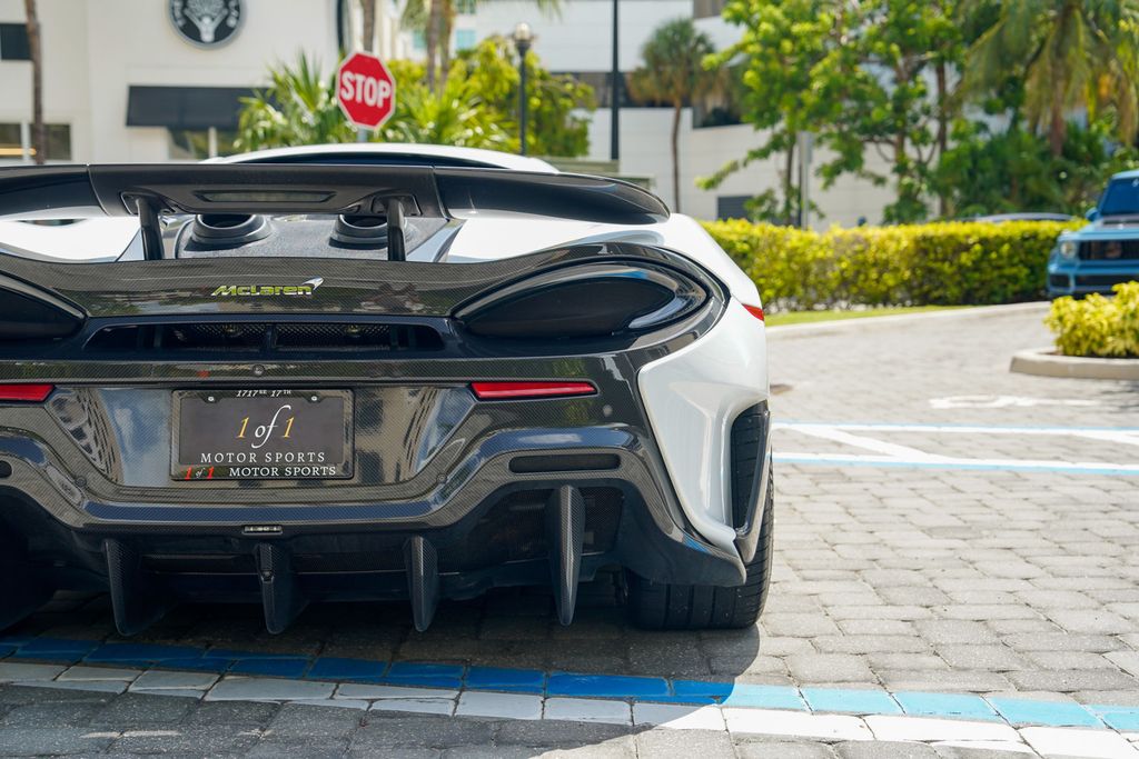 2019 McLaren 600LT Coupe - 23067857 - 24