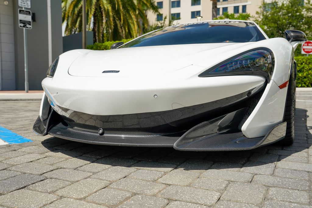 2019 McLaren 600LT Coupe - 23067857 - 40