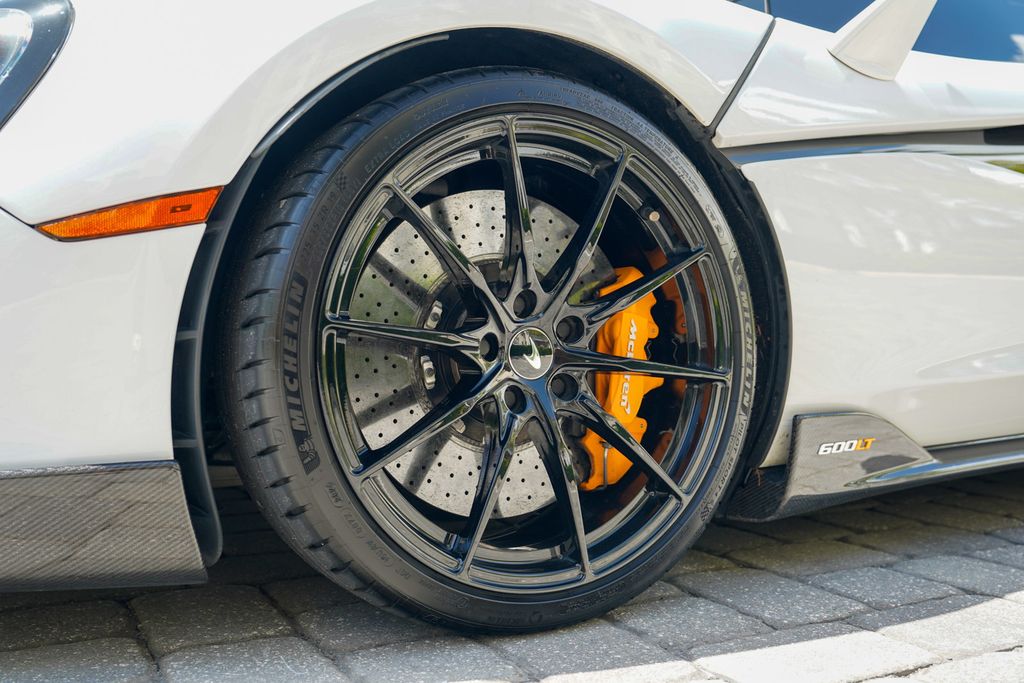 2019 McLaren 600LT Coupe - 23067857 - 41