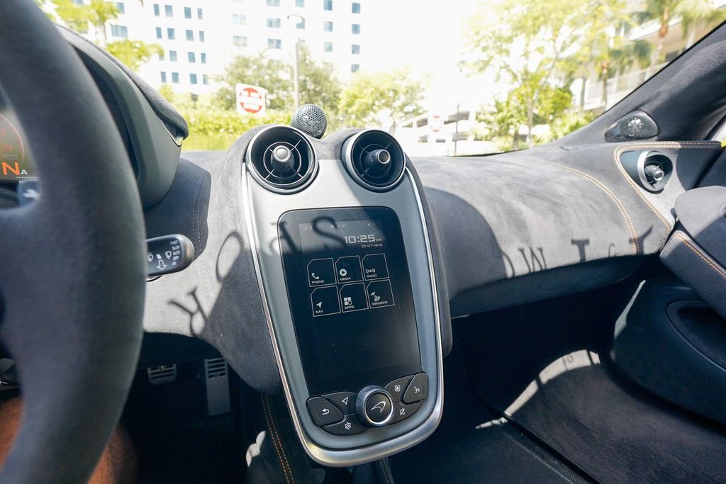 2019 McLaren 600LT Coupe - 23067857 - 72