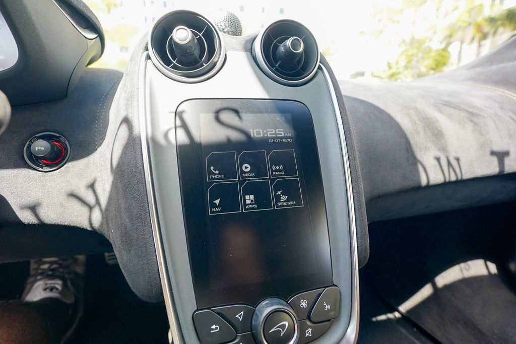 2019 McLaren 600LT Coupe - 23067857 - 75