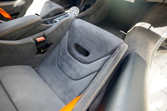 2019 McLaren 600LT Coupe - 23067857 - 90