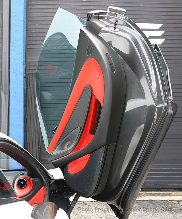 2019 McLaren 600LT Coupe - 23032684 - 23