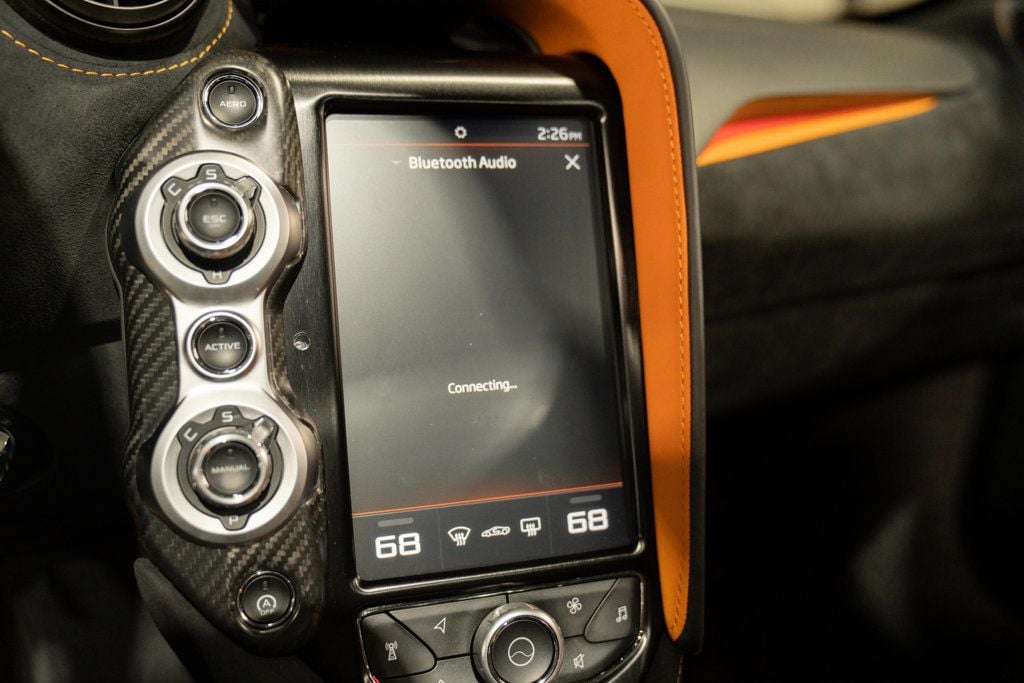 McLaren 720S photo 27