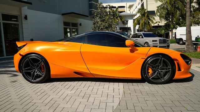 2019 McLaren 720S Luxury Coupe - 22775858 - 15