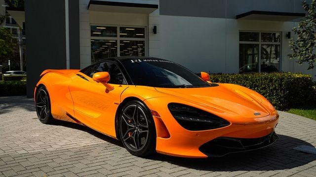 2019 McLaren 720S Luxury Coupe - 22775858 - 3