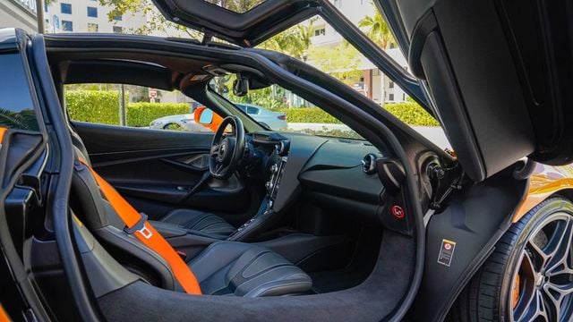 2019 McLaren 720S Luxury Coupe - 22775858 - 66