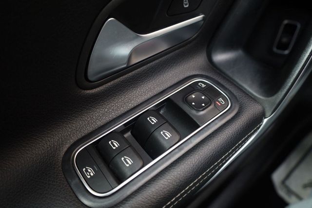 2019 Mercedes-Benz A-Class A 220 - 23066035 - 32