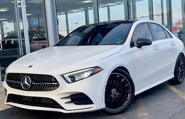 2019 Mercedes-Benz A-Class A 220 4MATIC Sedan - 22637572 - 0