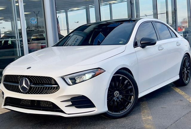 2019 Mercedes-Benz A-Class A 220 4MATIC Sedan - 22637572 - 50